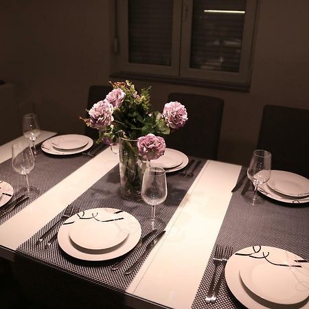 Booking Zadar Villa Franov With Pool, 10 Min From The Old Town Of Zadar Buitenkant foto