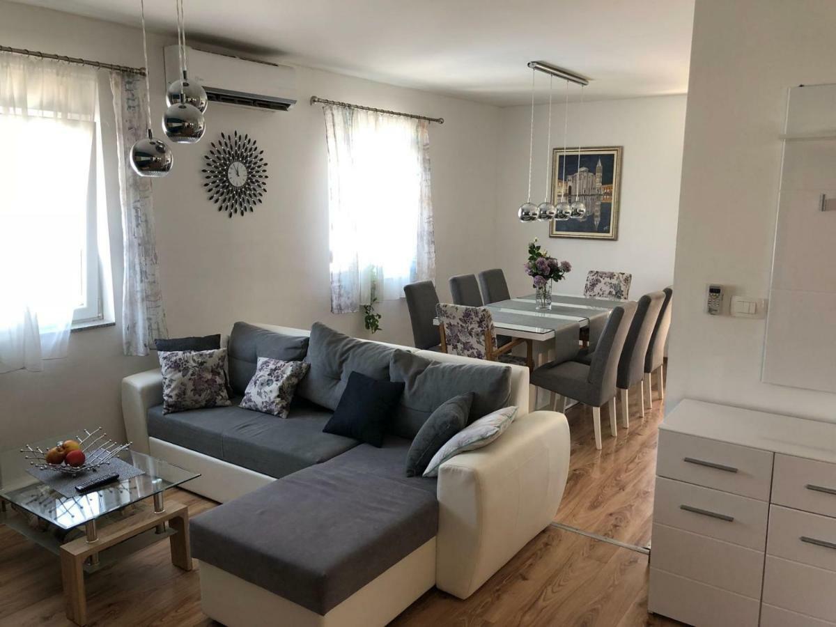 Booking Zadar Villa Franov With Pool, 10 Min From The Old Town Of Zadar Buitenkant foto